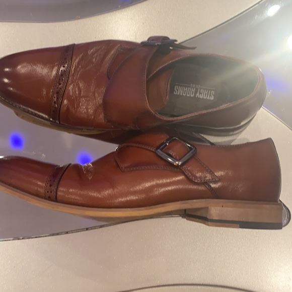 Hardly worn reddish brown Stacy Adams slip on ?